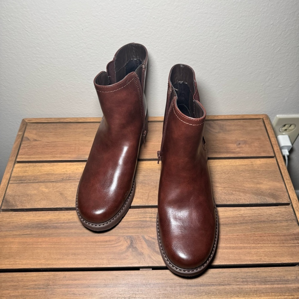 Naturalizer | Cade Chelsea Ankle Boot - Picture 9 of 13